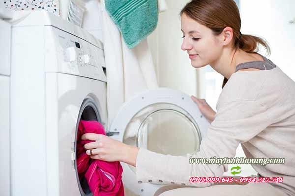 Hướng dẫn giặt đồ mỏng bằng máy giặt | quoctung.com