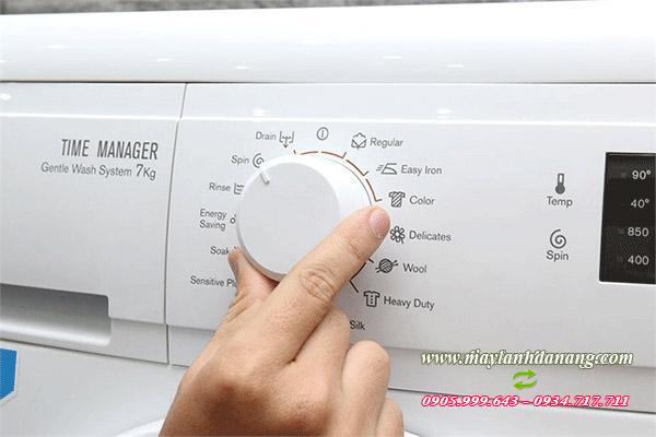 Cách sửa máy giặt bị loạn chương trình [Điện máy EEW]