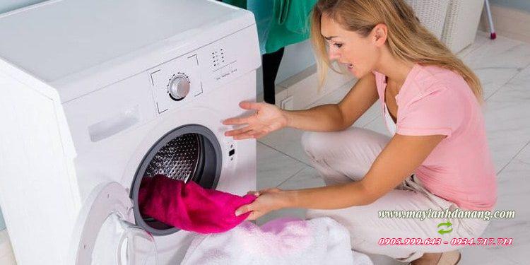 Kiểm tra máy giặt bị rò rỉ nước [Điện máy EEW]