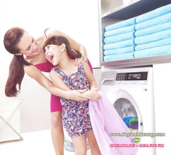 Máy giặt bị trào bọt và cách khắc phục đơn giản nhất [Điện máy EEW]