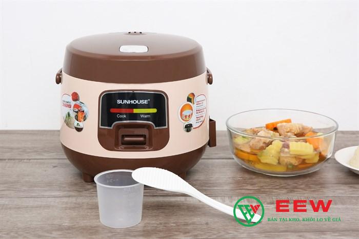 Nồi cơm điện Sunhouse 1 lít SHD8208C - Phù hợp gia đình nhỏ, sinh viên độc thân Nồi cơm điện Sunhouse 1 lít SHD8208C - Phù hợp gia đình nhỏ, sinh viên độc thân