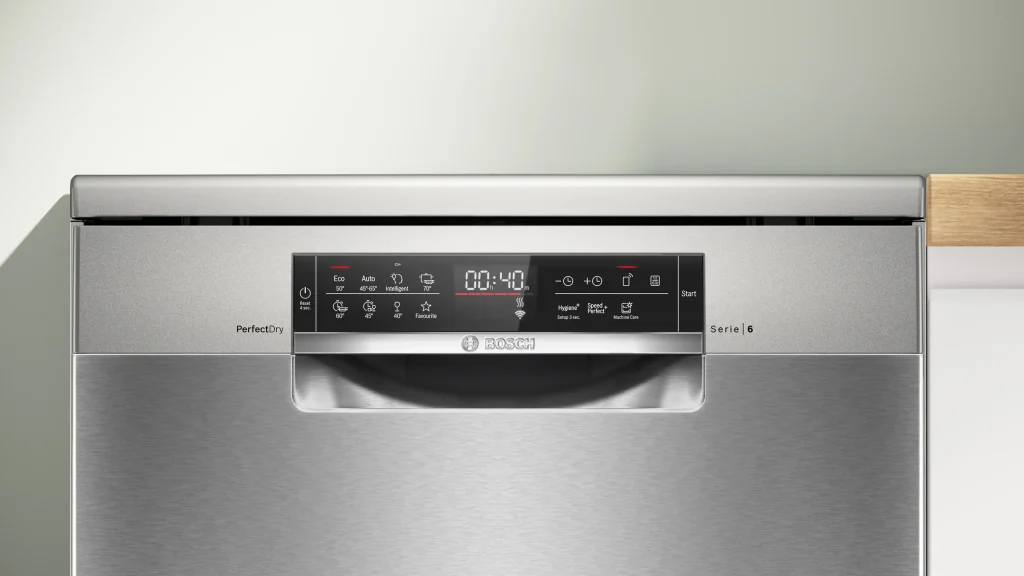 Máy rửa bát Bosch SMS6ZCI00P với công nghệ EcoSilence, vận hành êm ái không tiếng ồn
