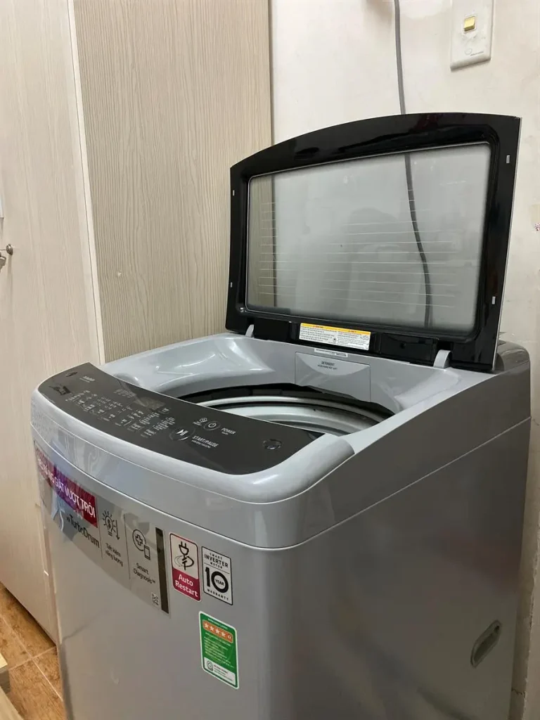 Máy giặt LG 9Kg cửa trên màu bạc T2309VS2M